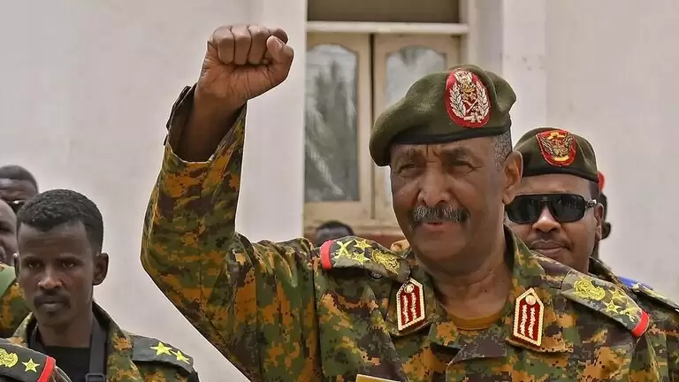 الرئيس البرهان يؤكد عدم استعداده للتفاوض طالما استمرت الحرب في السودان